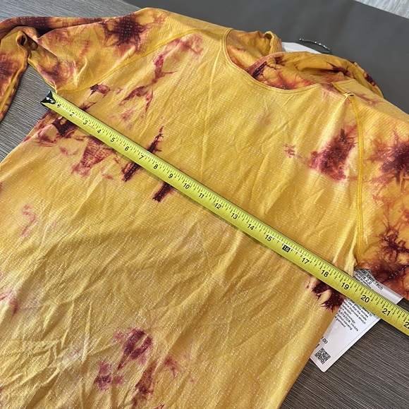 Lululemon Metal Vent Tech Hoodie 2.0 men’s Medium NWT
Marble Dye Mulled Wine - Picture 6 of 7